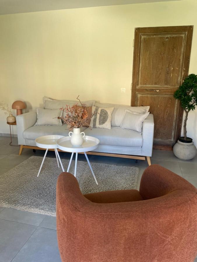 Le Studio D'Achille Tournes Extérieur photo